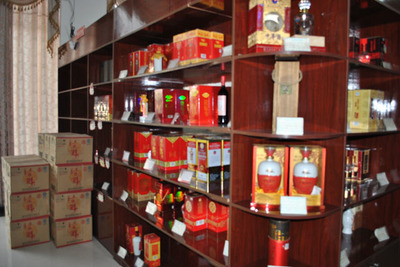 廣源酒業-廣西浦北縣食品提供廣源酒業的相關介紹、產品、服務、圖片、價格生豬屠宰,生豬繁育養殖,酒類批發零售,餐飲旅業、欽州市農業產業化重點龍頭企業、廣西食品行業十強企業、廣西食品行業節能減排先進企業、